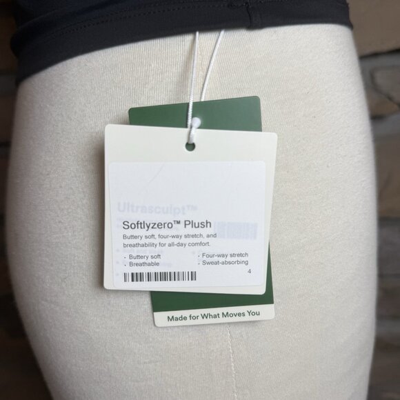 Halara Cropped Short Sleeve Top Keyhole Front Black Size Medium NWT Athleisure - Picture 5 of 9